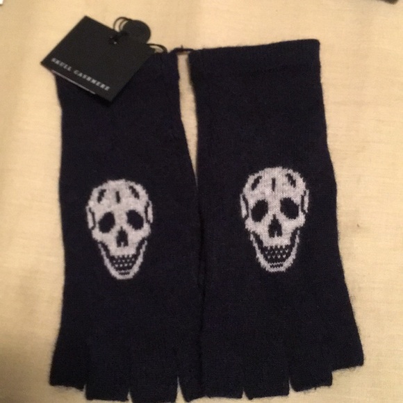 skull cashmere gloves